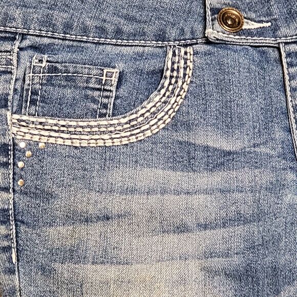 Squeeze Girls Sz 14 Denim Blue Jean Bermuda Shorts - Picture 7 of 8